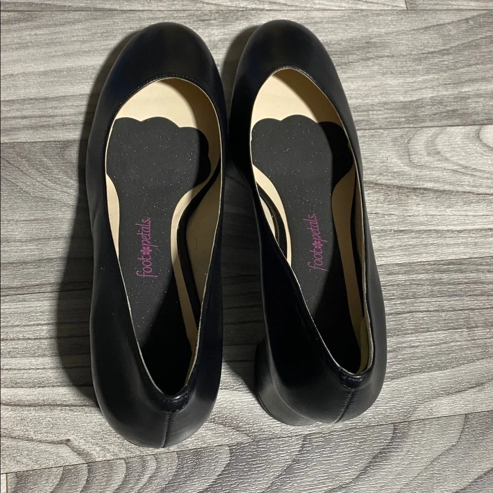 Cole Haan- Women's Go-To Shayla Block Heel Pumps Size 10B Q-9